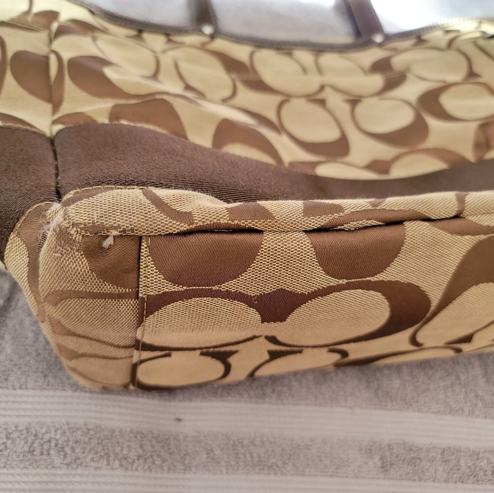 GUC Coach Diaper Bag - Picture 7 of 7